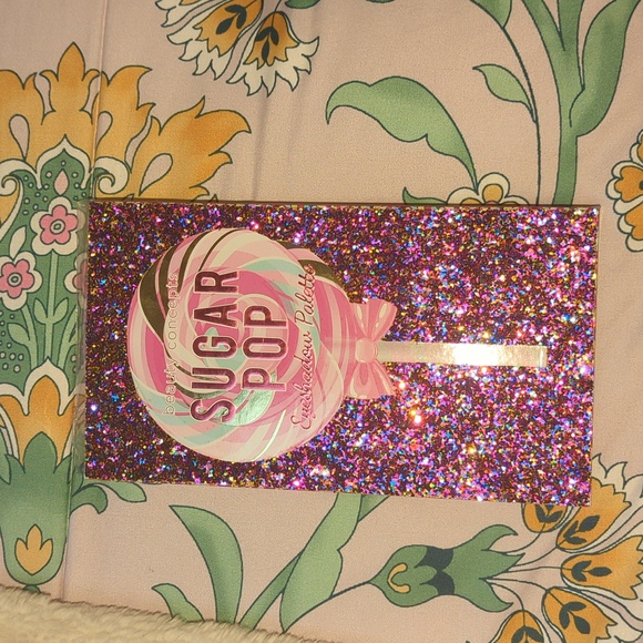 Sugar pop eyeshadow palette - Picture 2 of 6